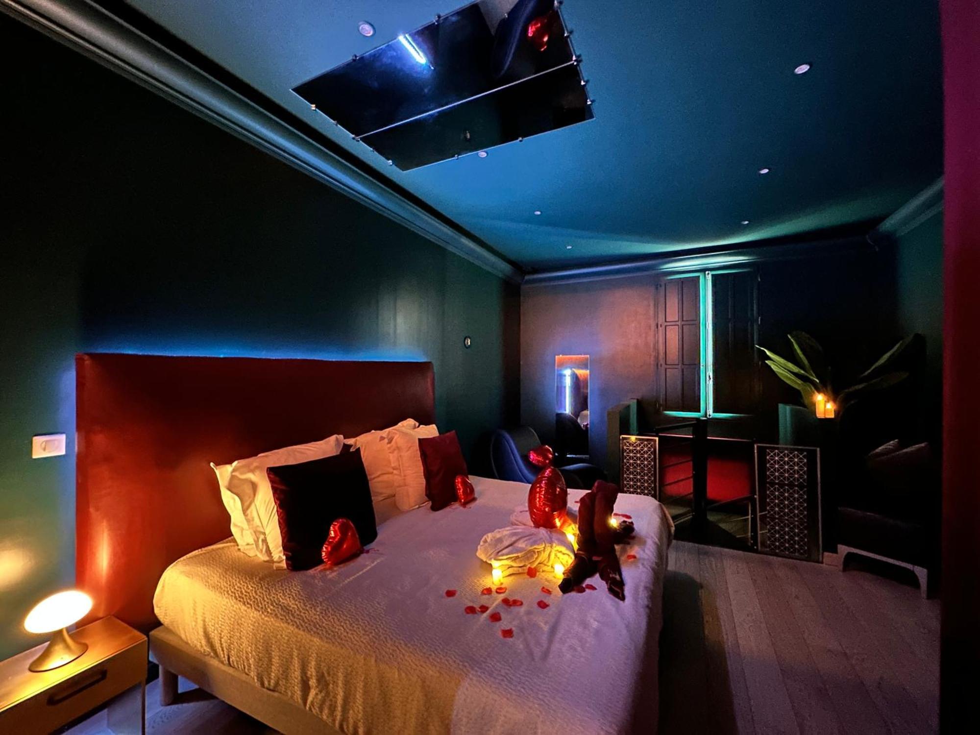 Mieuxqualhotel Jacuzzi Privatif Velvet Desire Bordeaux Dış mekan fotoğraf
